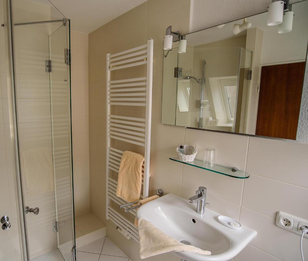 Pension Luuward 3 Sterne Superior Hotel Wenningstedt-Braderup Exteriör bild