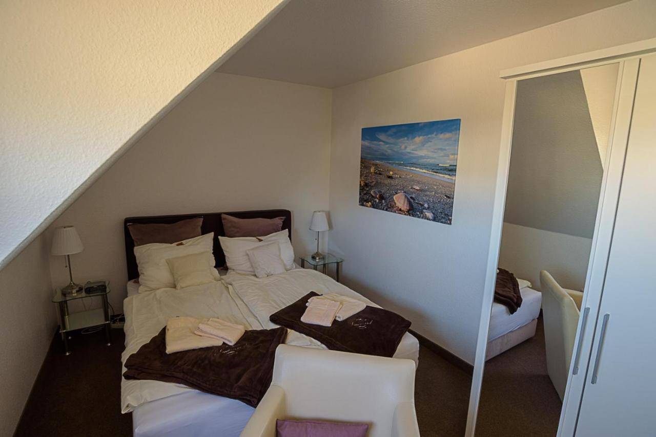 Pension Luuward 3 Sterne Superior Hotel Wenningstedt-Braderup Exteriör bild
