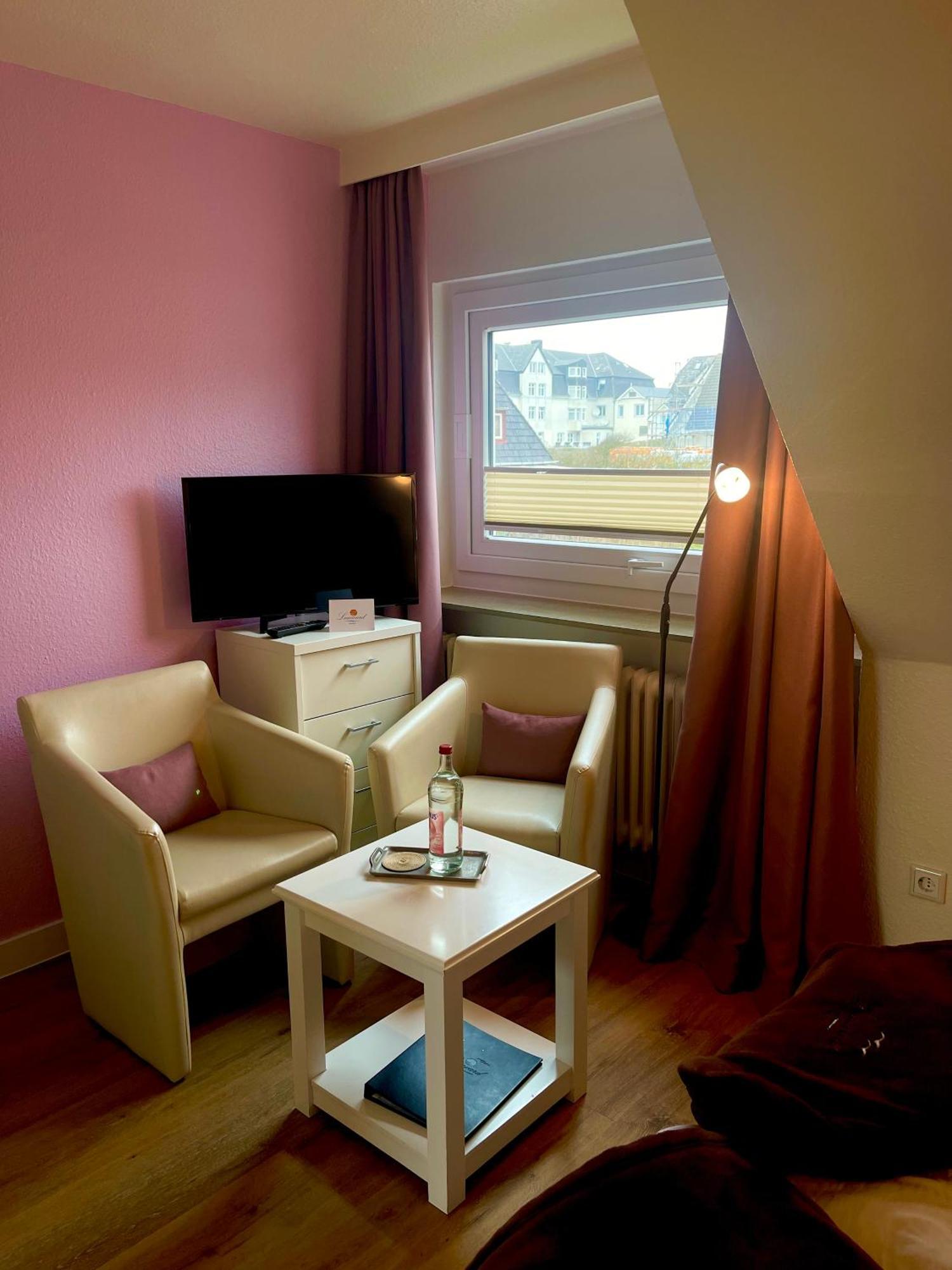 Pension Luuward 3 Sterne Superior Hotel Wenningstedt-Braderup Exteriör bild